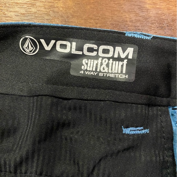 Volcom Board Shorts - Picture 9 of 11